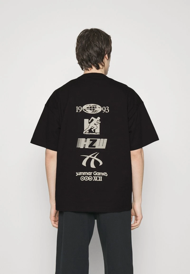 Holzweiler WINGS SPORTY TEE - T-Shirt Print - Black 5 Holzweiler WINGS SPORTY TEE - T-Shirt Print - Black – Bild 3