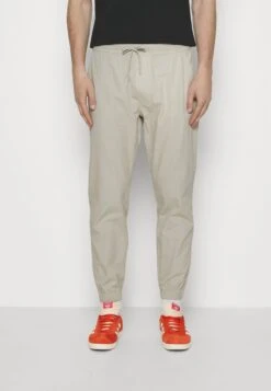 BRAVE SOUL BENSONLIGHT - Stoffhose - Stone