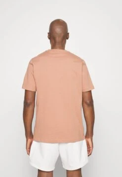 Adidas Originals TECH TEE - T-Shirt Basic - Clay Strata -Indicode Jeans Verkäufe 16f03cd996214e6fadb93baff0bf4171