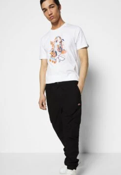 Ellesse INNES - Cargohose - Black -Indicode Jeans Verkäufe 327800fdfc0d4203a52a2f47f5ea2254