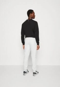 BRAVE SOUL ELFA - Jogginghose - Light Grey Marl -Indicode Jeans Verkäufe 38c1eb2604d34f59ac5c48c041116994