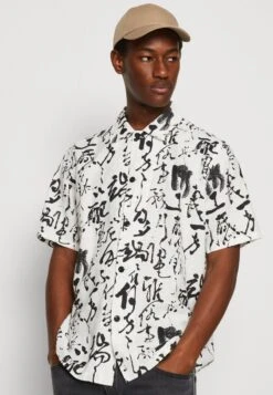 Edwin PRIVATE LETTER SHIRT UNISEX - Hemdbluse - White/black -Indicode Jeans Verkäufe 3d2818b820cd4353b8168ae6ad9efe1c