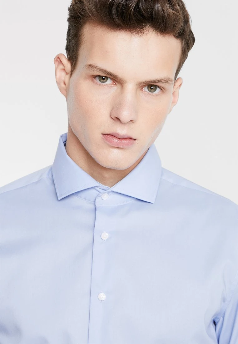 Seidensticker SLIM SPREAD KENT PATCH - Businesshemd - Hellblau 6 Seidensticker SLIM SPREAD KENT PATCH - Businesshemd - Hellblau – Bild 4