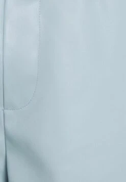 BERSHKA Shorts - Dark Blue -Indicode Jeans Verkäufe 4fa4050f993b488e906ce7ae03cab1e8