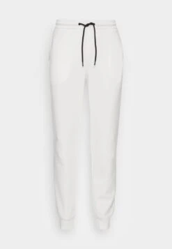 Calvin Klein COMFORT DEBOSSED LOGO SWEATPANTS - Jogginghose - Egret -Indicode Jeans Verkäufe 4fb6e442ca7349daa3d749707c66ecc0