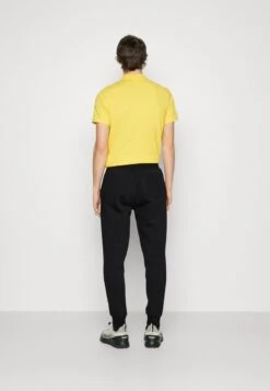 PANT - Jogginghose - Polo Black/gold 10 PANT - Jogginghose - Polo Black/gold -Indicode Jeans Verkäufe 5fa178af5169451da62c74b79dd1f869