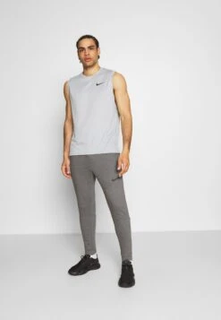 Nike Performance PANT TAPER - Jogginghose - Charcoal Heather/black -Indicode Jeans Verkäufe 6a7c0f51105b4133af059ffc6ccb2d8b