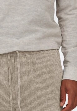 Only & Sons CROPPED LINUS - Jogginghose - Braun 11 Only & Sons CROPPED LINUS - Jogginghose - Braun -Indicode Jeans Verkäufe 814a07ade499458789aec86f7b2866cb