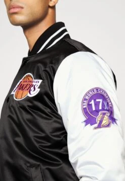 Mitchell & Ness NBA LOS ANGELES LAKERS TEAM ORIGINS VARSITY JACKET - Trainingsjacke - Black / White 12 Mitchell & Ness NBA LOS ANGELES LAKERS TEAM ORIGINS VARSITY JACKET - Trainingsjacke - Black / White -Indicode Jeans Verkäufe 82b736be139e476e864f68f64910c49f