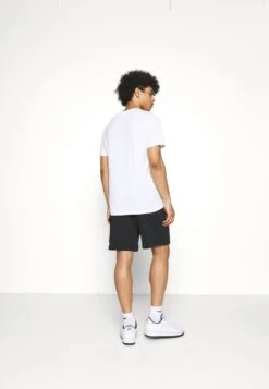 Nike Sportswear CLUB BB - Jogginghose - Black -Indicode Jeans Verkäufe 85978de7e7a04d62808c01c573ee4f9e