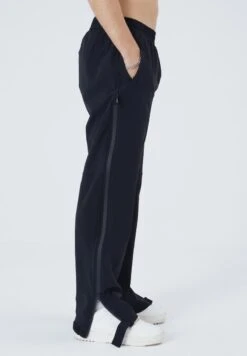 MIT REISSVERSCHLUSS - Jogginghose - Schwarz 10 MIT REISSVERSCHLUSS - Jogginghose - Schwarz -Indicode Jeans Verkäufe 87164afc49e24f41a6cf1b2d32cbbe31