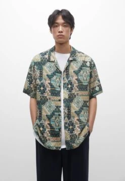 PULL & BEAR PRINTED SHORT SLEEVE - Hemd - Green