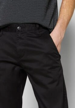 Dockers ALPHA STRETCH - Chino - Black -Indicode Jeans Verkäufe 8f75e1024a4349bcae563004b7b9c9e4