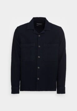 Marc O'Polo OVERSHIRT WITH CAMP COLLAR LONG SLEEVE TWO PATCHED FLAP POCKET - Hemd - Dark Navy 11 Marc O'Polo OVERSHIRT WITH CAMP COLLAR LONG SLEEVE TWO PATCHED FLAP POCKET - Hemd - Dark Navy -Indicode Jeans Verkäufe 92d06057918a44b89d8123ffc92e49dc 1