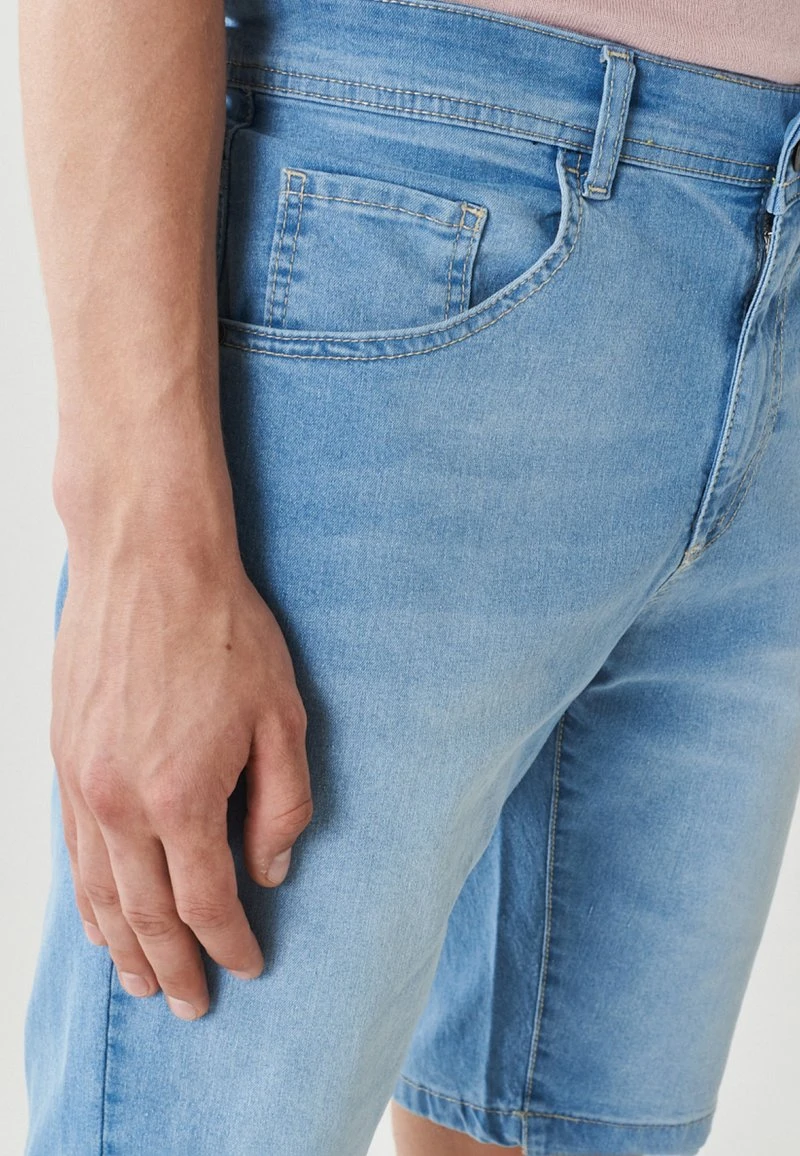 Jeans Shorts - Ice Blue 8 Jeans Shorts - Ice Blue – Bild 6