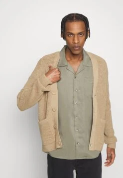 Libertine-Libertine CAVE - Hemd - Olive -Indicode Jeans Verkäufe b3bf3aba627240f88c97fdbc245abc28