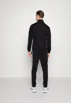 Adidas Sportswear Trainingsanzug - Black -Indicode Jeans Verkäufe c244d65491f540d793354c75b41f5f6b