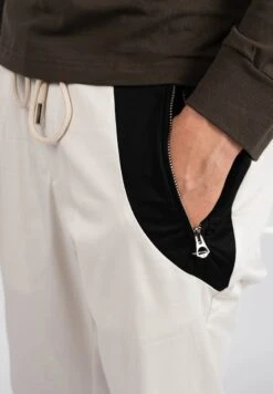 Takeshy Kurosawa TASCA - Stoffhose - White -Indicode Jeans Verkäufe cb2ddf6a041545e5a5164177ee5a2f4f