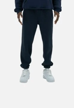 BASIC OVERSIZE - Jogginghose - Schwarz -Indicode Jeans Verkäufe cda18b125a1e4de3a11e1e2f5fd95a4d