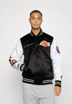 Mitchell & Ness NBA LOS ANGELES LAKERS TEAM ORIGINS VARSITY JACKET - Trainingsjacke - Black / White 13 Mitchell & Ness NBA LOS ANGELES LAKERS TEAM ORIGINS VARSITY JACKET - Trainingsjacke - Black / White -Indicode Jeans Verkäufe dd56b5ec33544970ae5cc52425c8cf9f 1