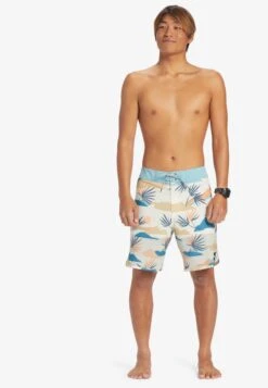 Quiksilver HIGHLITE SCALLOP - Badeshorts - Birch 9 Quiksilver HIGHLITE SCALLOP - Badeshorts - Birch -Indicode Jeans Verkäufe e52aca80b3b4477287f78caf5b99f4b6