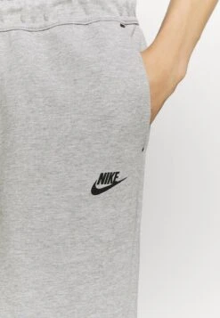 Nike Sportswear Shorts - Grey Heather -Indicode Jeans Verkäufe e6ecd4550fe64bdf8c437174b7bd2354