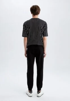 DeFacto REGULAR - Jogginghose - Black -Indicode Jeans Verkäufe ed928a535b9a47b8b2f29ffd081dfe7c