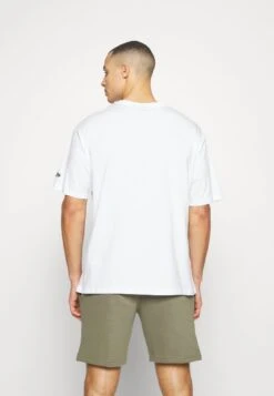 NEW ERA MLB NEW YORK YANKEES LEAGUE ESSENTIALS OVERSIZED TEE - Vereinsmannschaften - White/black -Indicode Jeans Verkäufe f405f9f542824cca85ce44007c671246