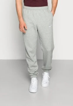 Neue Produkte 3 Nike Sportswear CLUB PANT - Jogginghose - Dark Grey Heather