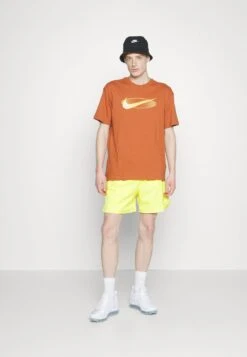 Nike Sportswear TEE - T-Shirt Print - Dark Russet -Indicode Jeans Verkäufe ff8bd2eeadd648dfb7a7eed9bac04f32